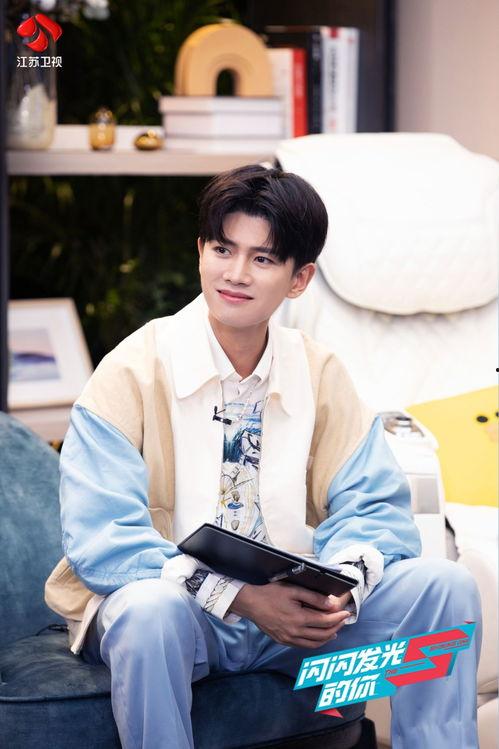 最新爆料任嘉伦拍戏,古装造型引期待，神秘角色引粉丝热议